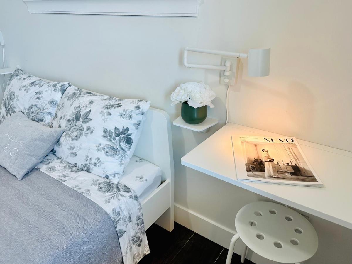 2Br 1.5Ba Full Kitchen Private Guest House - Free Parking - Central Location Vancouver Eksteriør billede