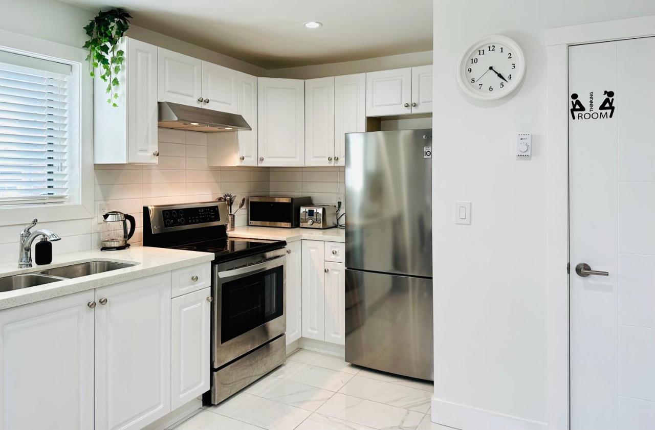 2Br 1.5Ba Full Kitchen Private Guest House - Free Parking - Central Location Vancouver Eksteriør billede
