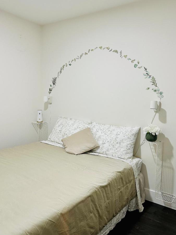 2Br 1.5Ba Full Kitchen Private Guest House - Free Parking - Central Location Vancouver Eksteriør billede